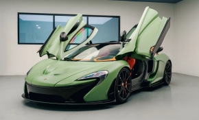 Đại gia Qatar bán chiếc McLaren P1 mới chạy 130 km dù đã 12 năm, màu sơn độc nhất thế giới