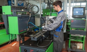 Những dấu hiệu cần kiểm tra bơm cao áp trên máy thử chuyên dụng