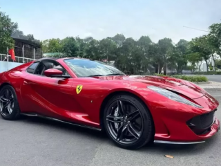 Sau nhiều tin đồn, siêu xe mui trần Ferrari 812 GTS thứ 2 đã chính thức xuất hiện tại Việt Nam
