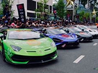 Những hình ảnh nóng hổi về dàn xe Gumball 3000 2024 ở Krabi: Siêu xe 1.500 mã lực lướt trên đường mưa