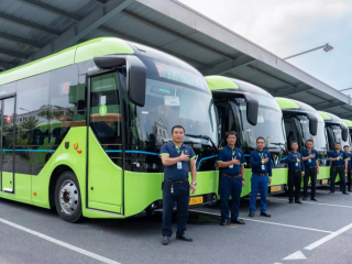 Vinbus khai trường tuyến buýt điện 43 kết nối nội thành với Đông Anh