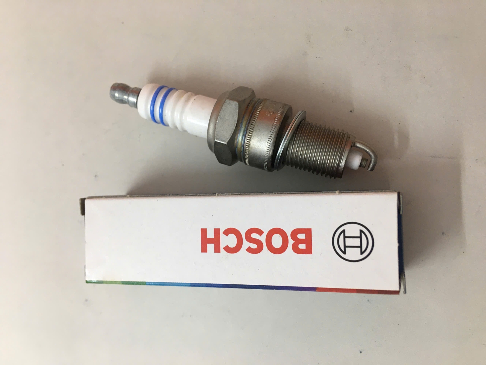 Bugi Bosch Nickel 0242229779 WR8LC+ Carry Zace Pajero Matiz Spark