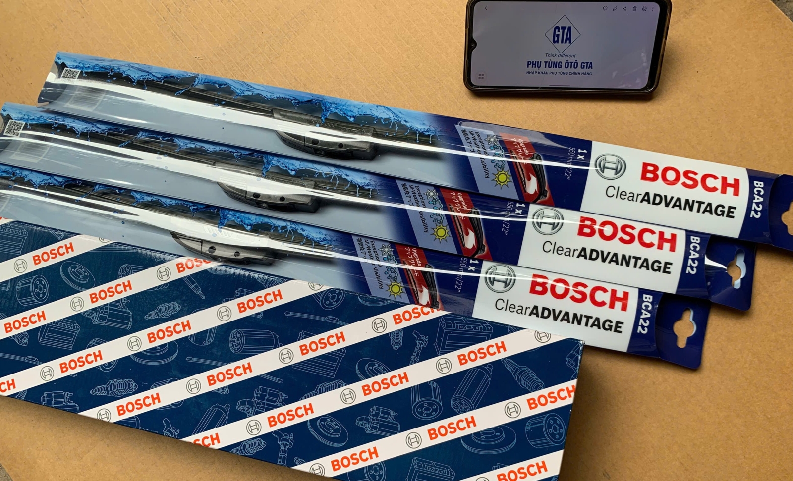 Chổi gạt mưa Bosch Clear Advantage 22 inch 550mm – Móc chữ U- 3397016593